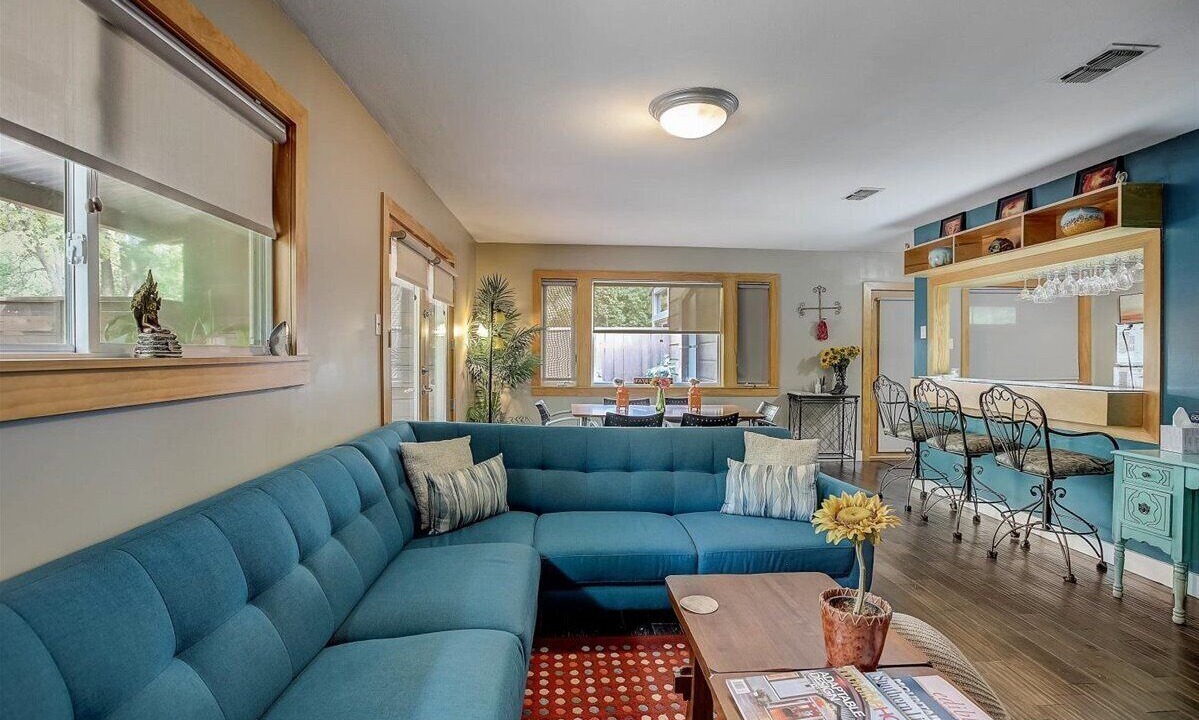 Photo of Livingroom in Parker Lane