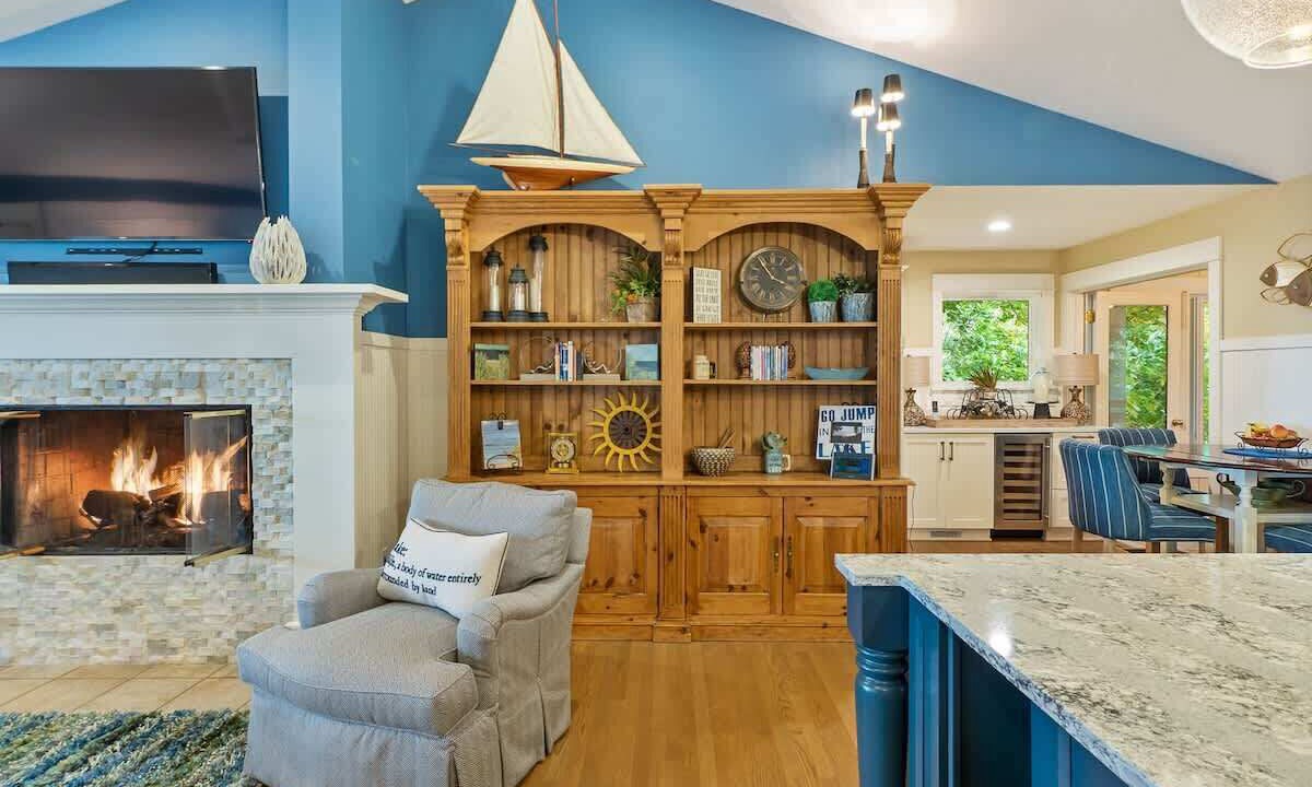 Photo of Bedroom in Macatawa