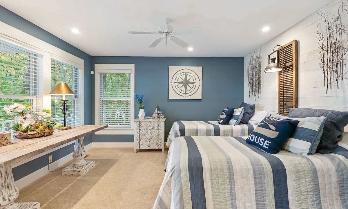 Photo of Bedroom in Macatawa