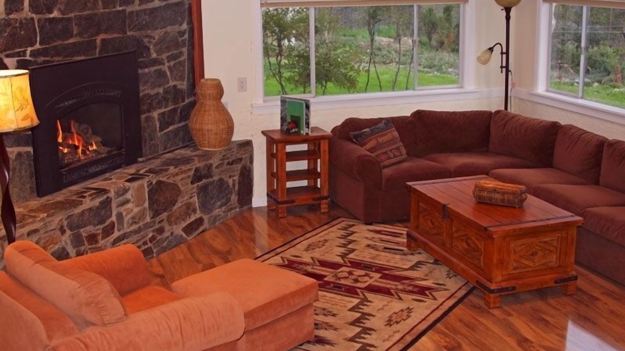 Photo of Livingroom in El Portal