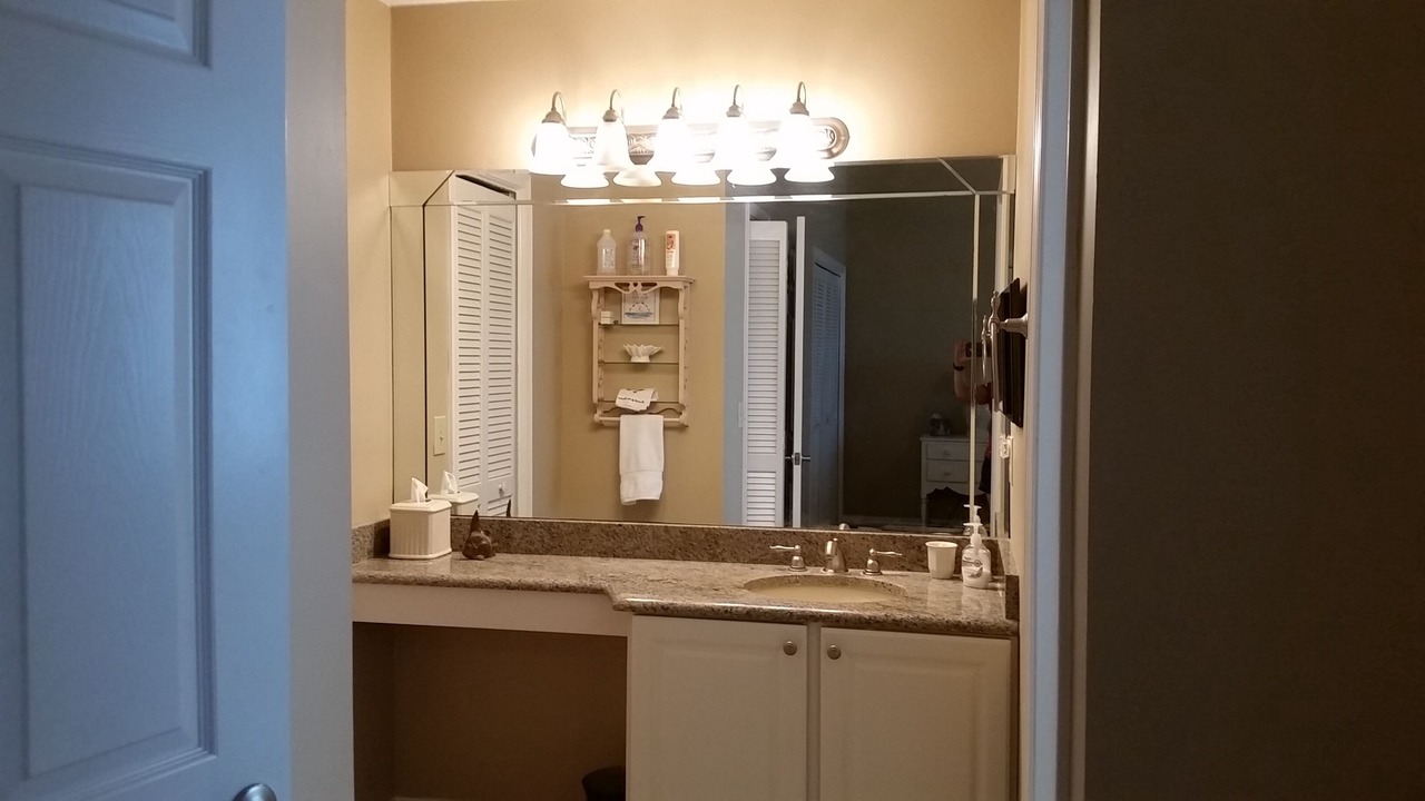 Photo of Bathroom in Amelia City