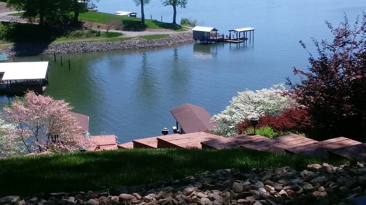 Photo of Outdoor in Moneta