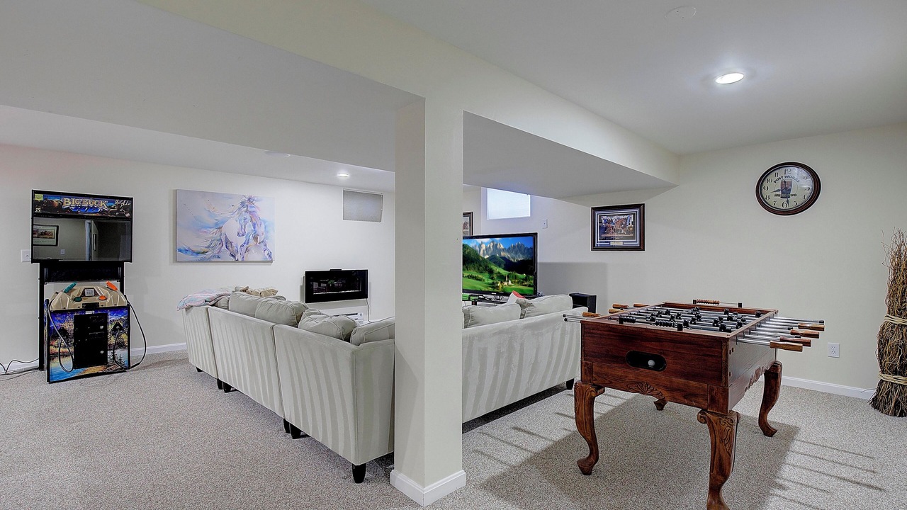 Photo of Others in Arnold