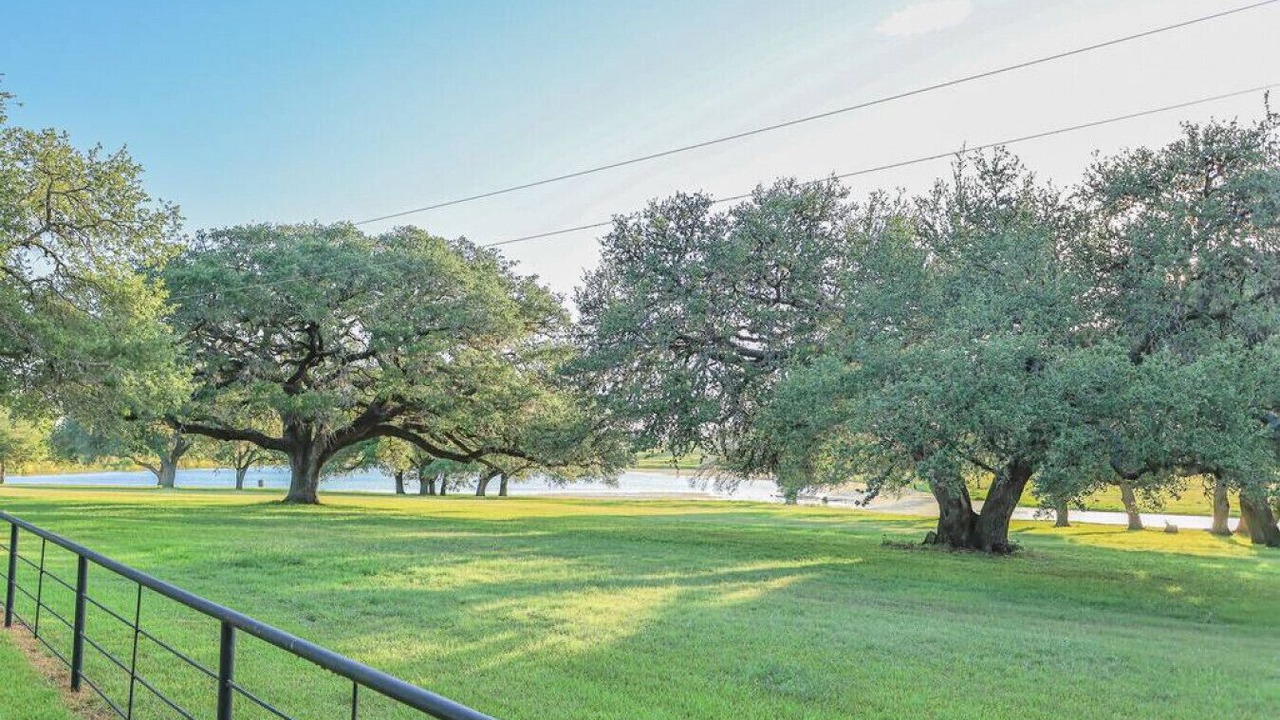 Photo of Outdoor in Schulenburg