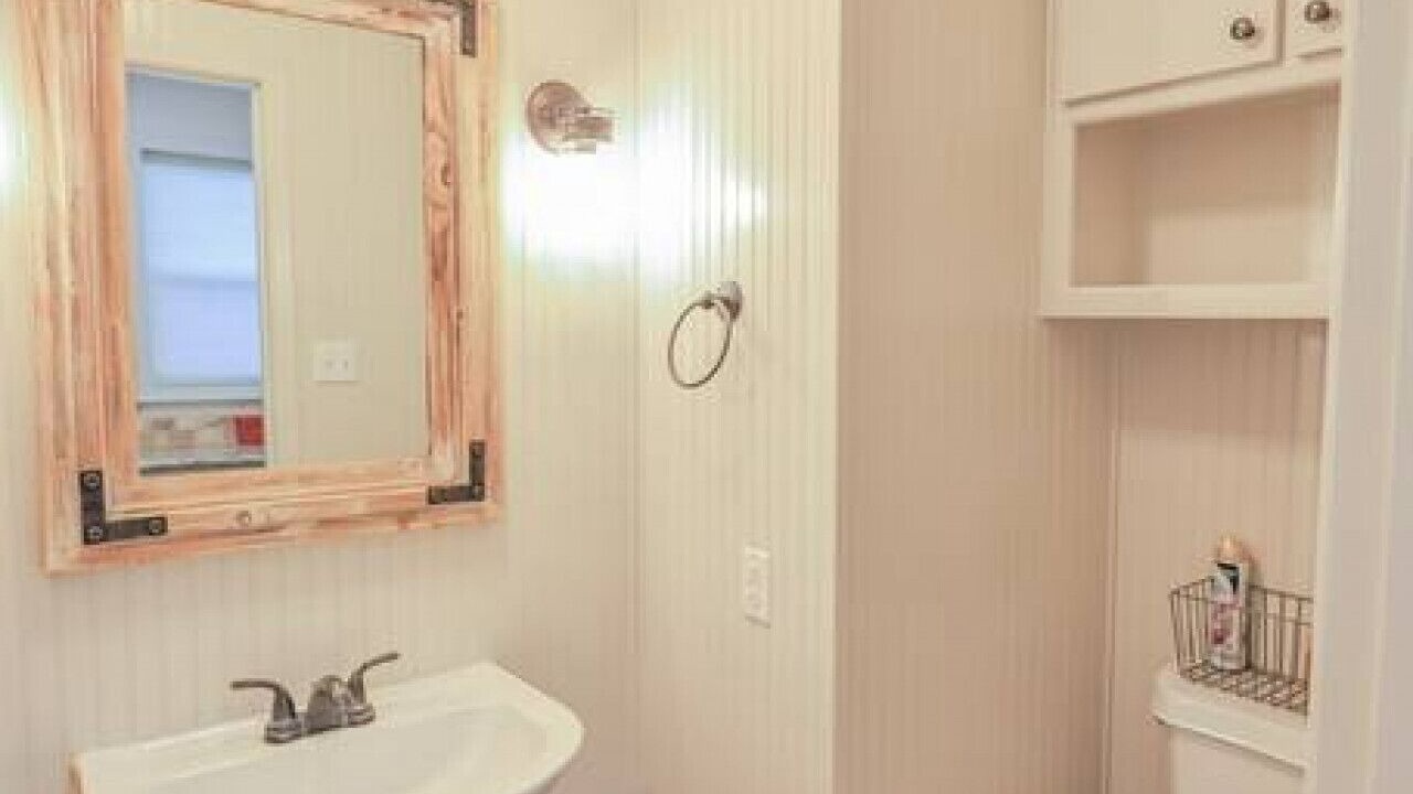 Photo of Bathroom in Schulenburg