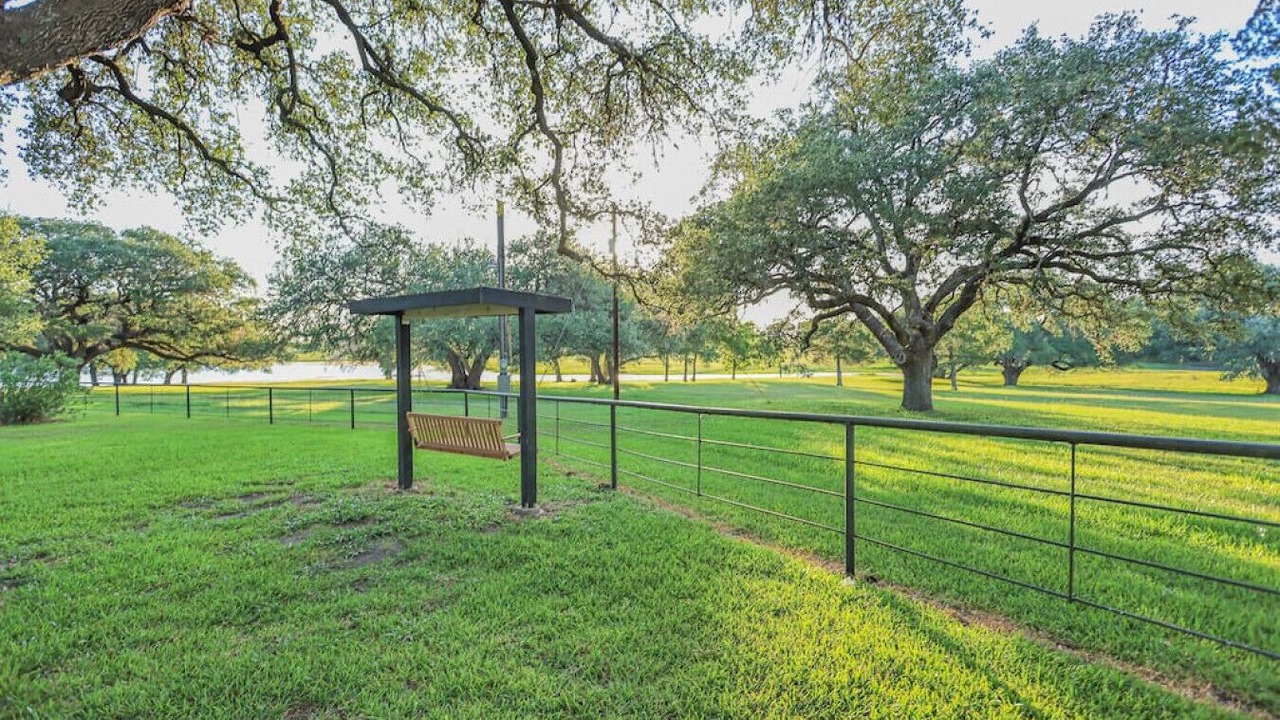 Photo of Outdoor in Schulenburg