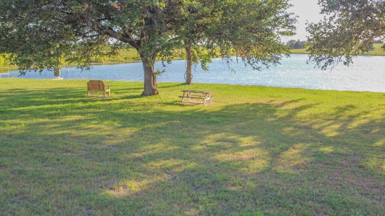 Photo of Outdoor in Schulenburg