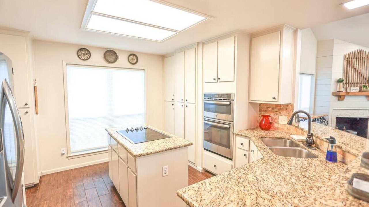 Photo of Kitchen in Schulenburg