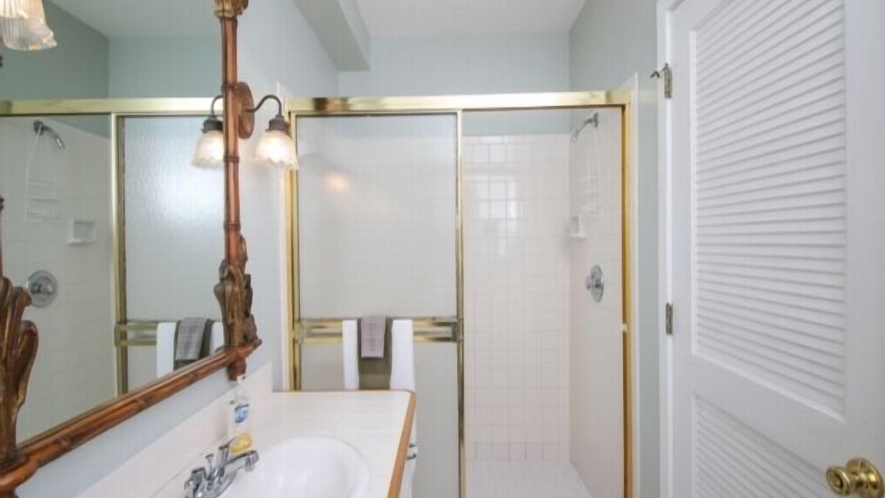 Photo of Bathroom in Palm Island