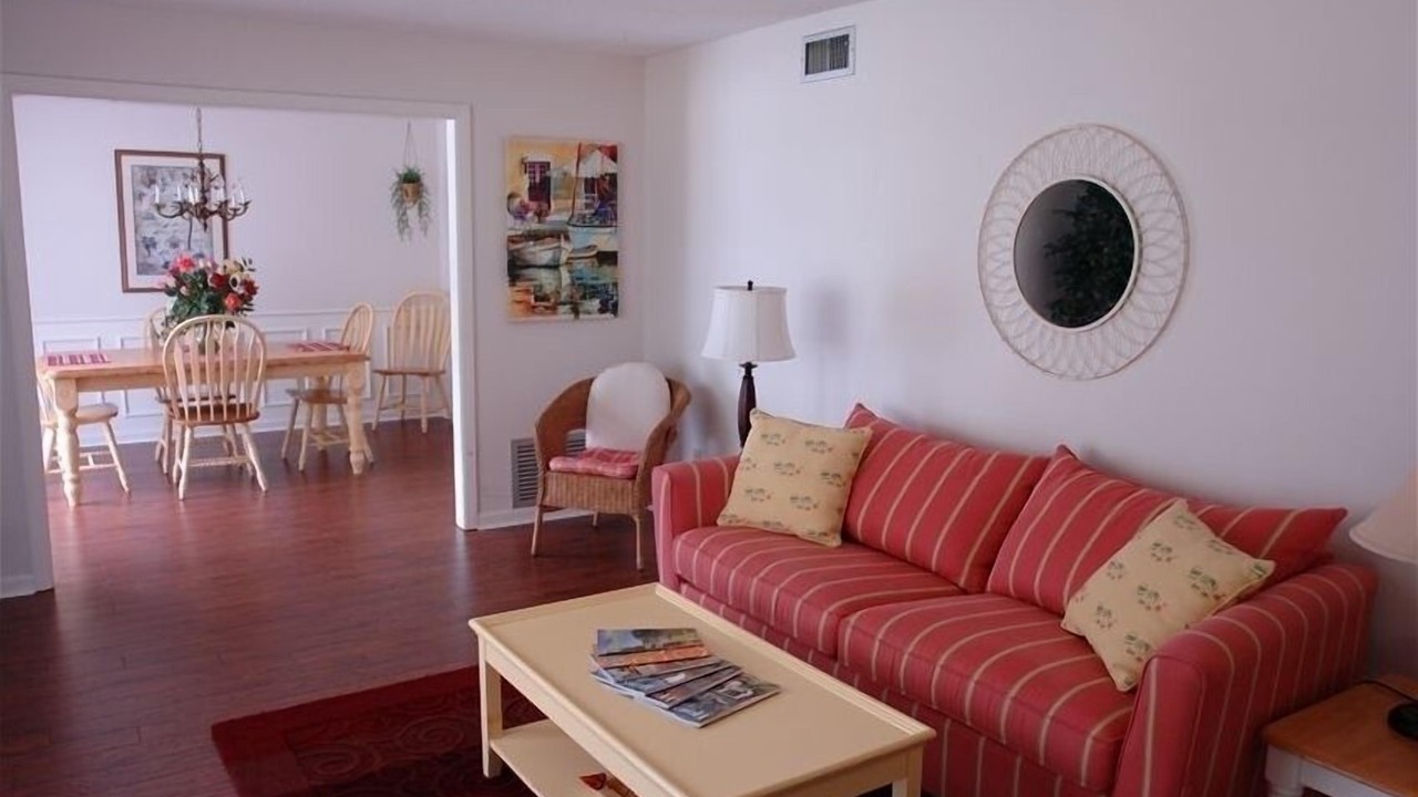 Photo of Bedroom in Jekyll Island