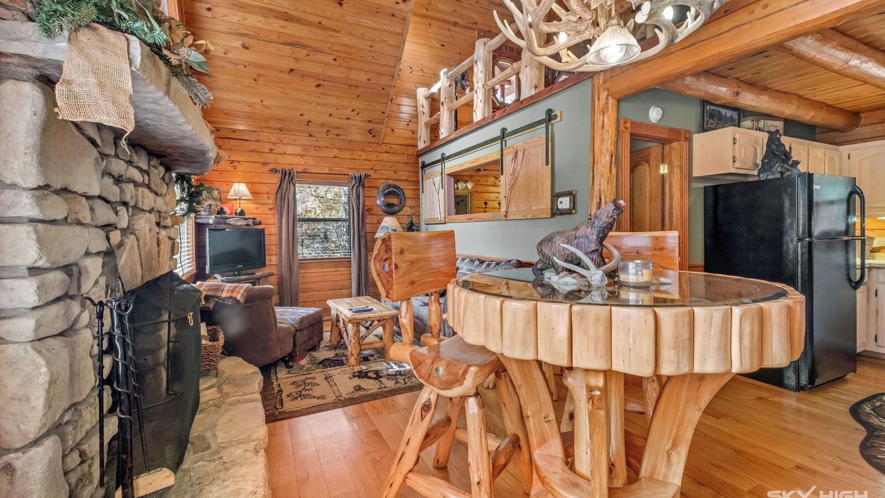 Photo of Livingroom in Eureka Springs