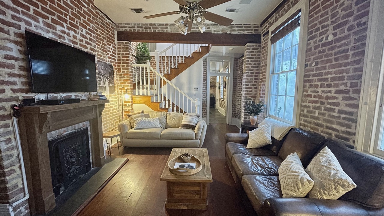 Photo of Bedroom in Arts/Warehouse District