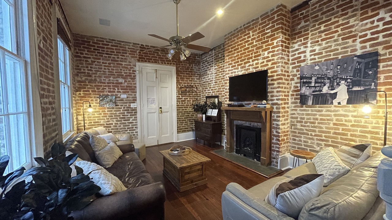 Photo of Bedroom in Arts/Warehouse District