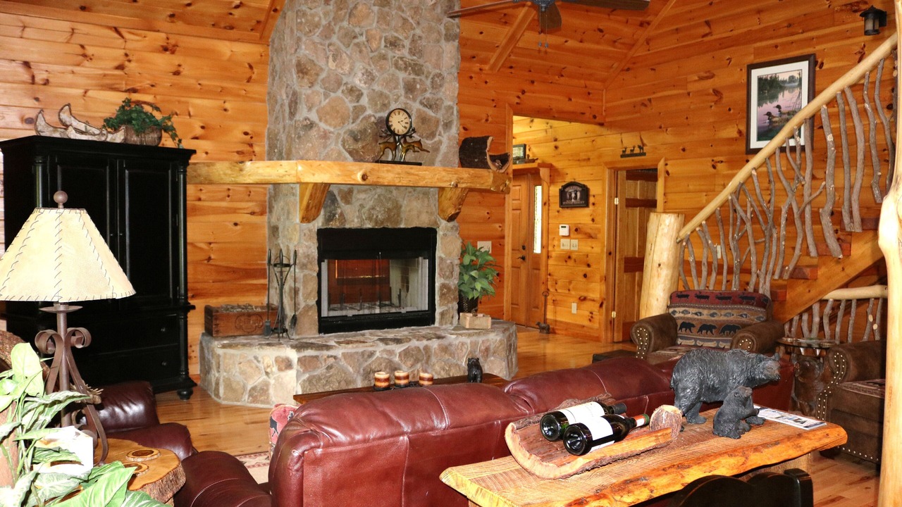 Photo of Livingroom in Blairsville