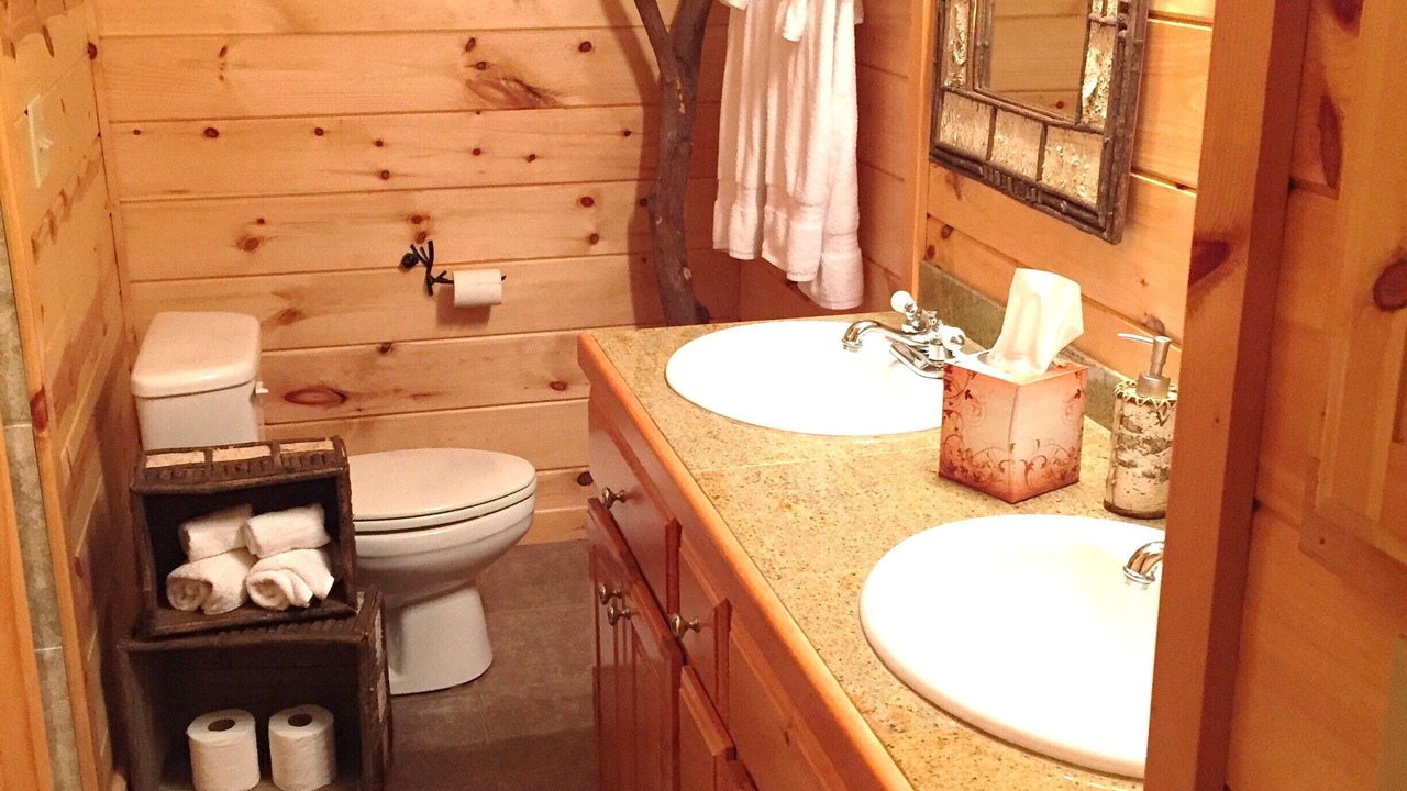 Photo of Bathroom in Blairsville