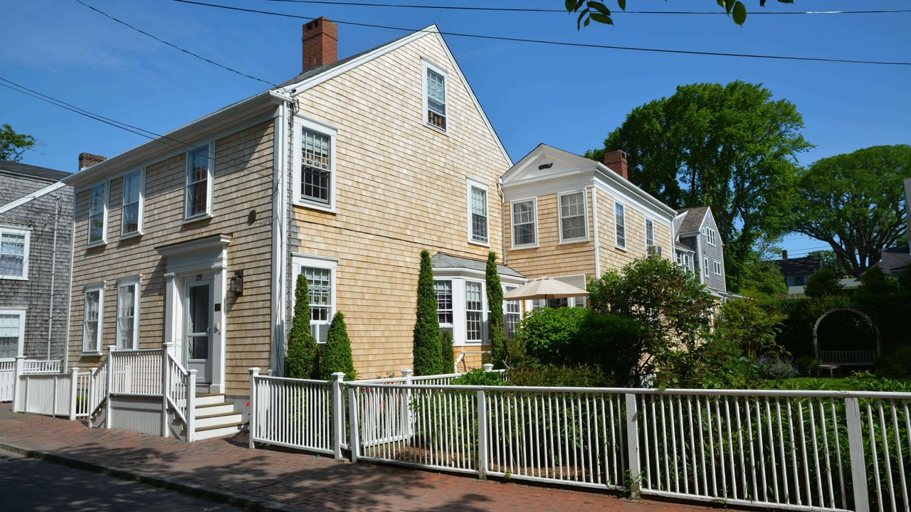 Photo of Others in Nantucket Town