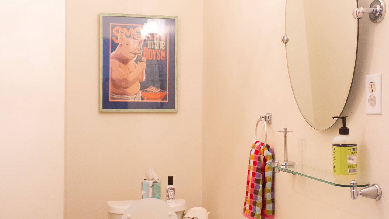 Photo of Bathroom in Medical District