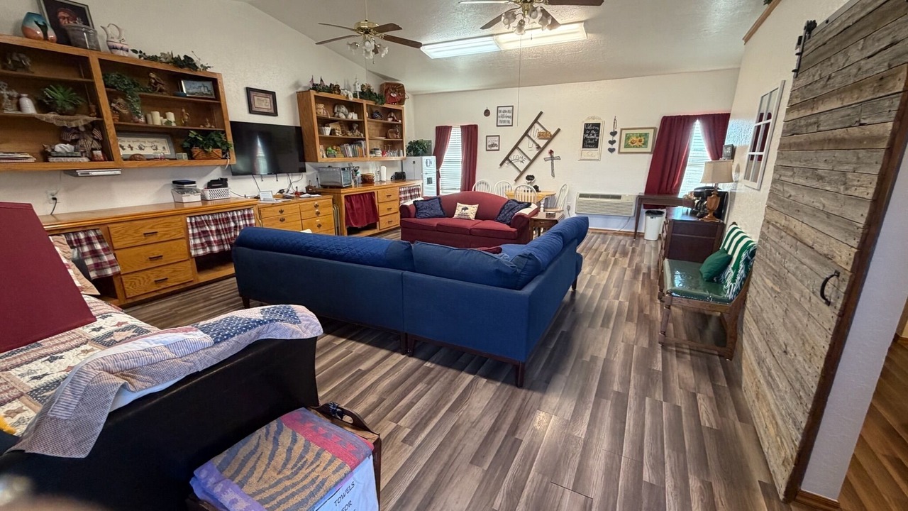 Photo of Livingroom in Comanche County
