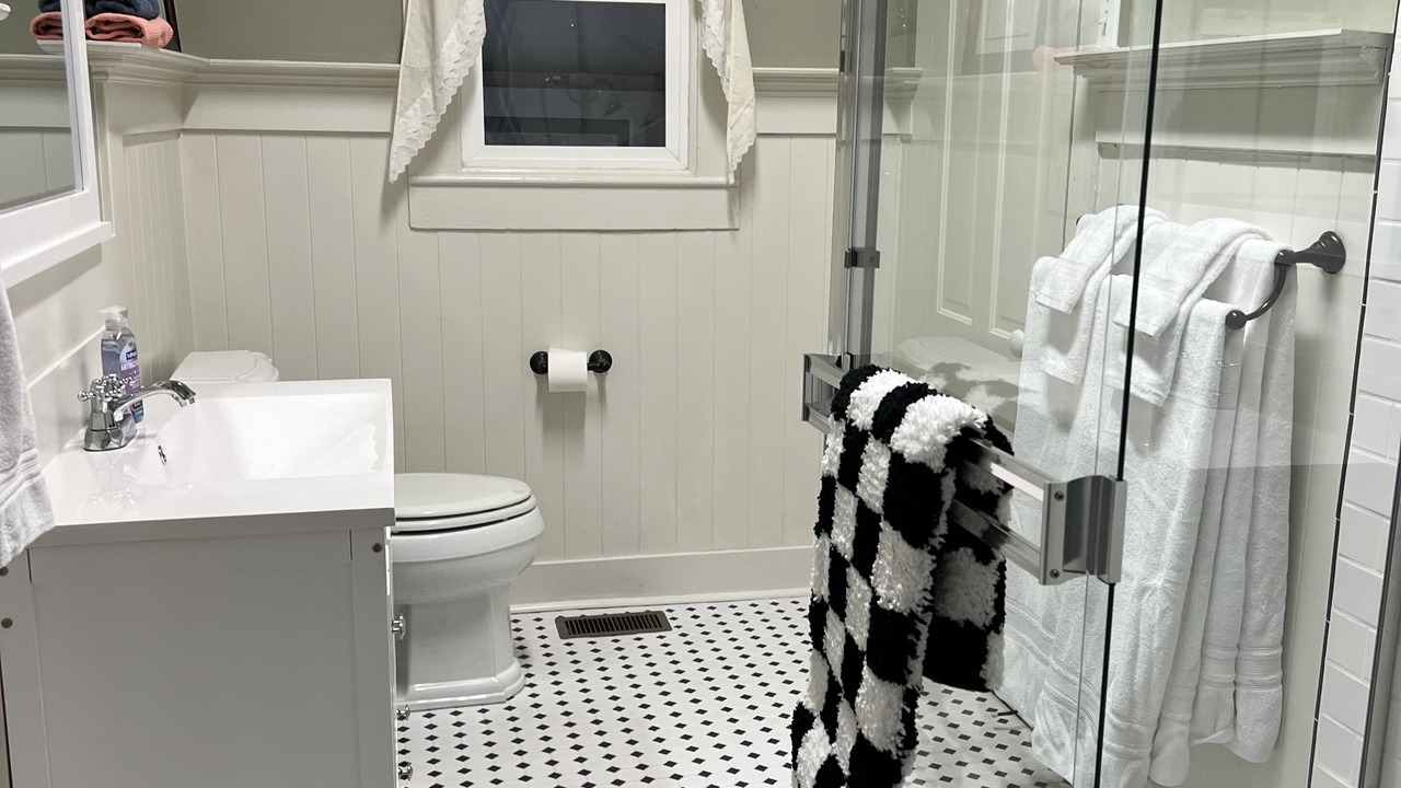 Photo of Bathroom in Sutter Creek