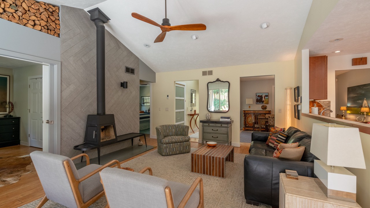 Photo of Livingroom in Fennville