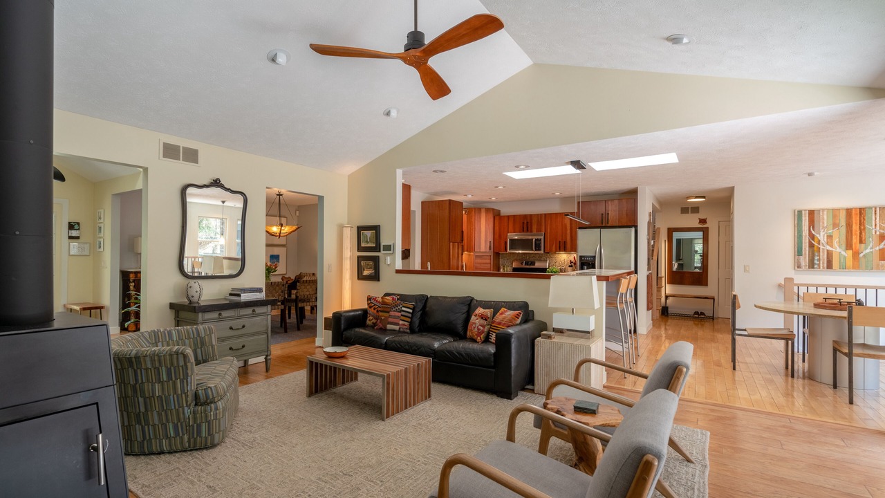 Photo of Livingroom in Fennville