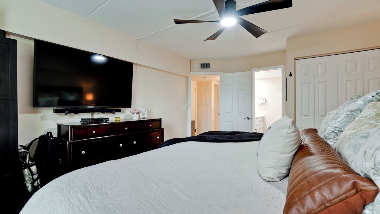 Photo of Bedroom in Bradenton Beach