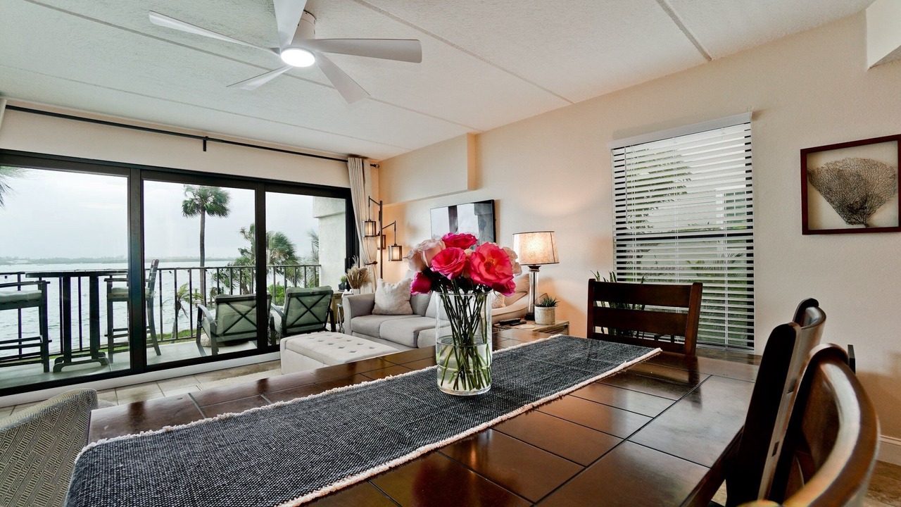 Photo of Livingroom in Bradenton Beach