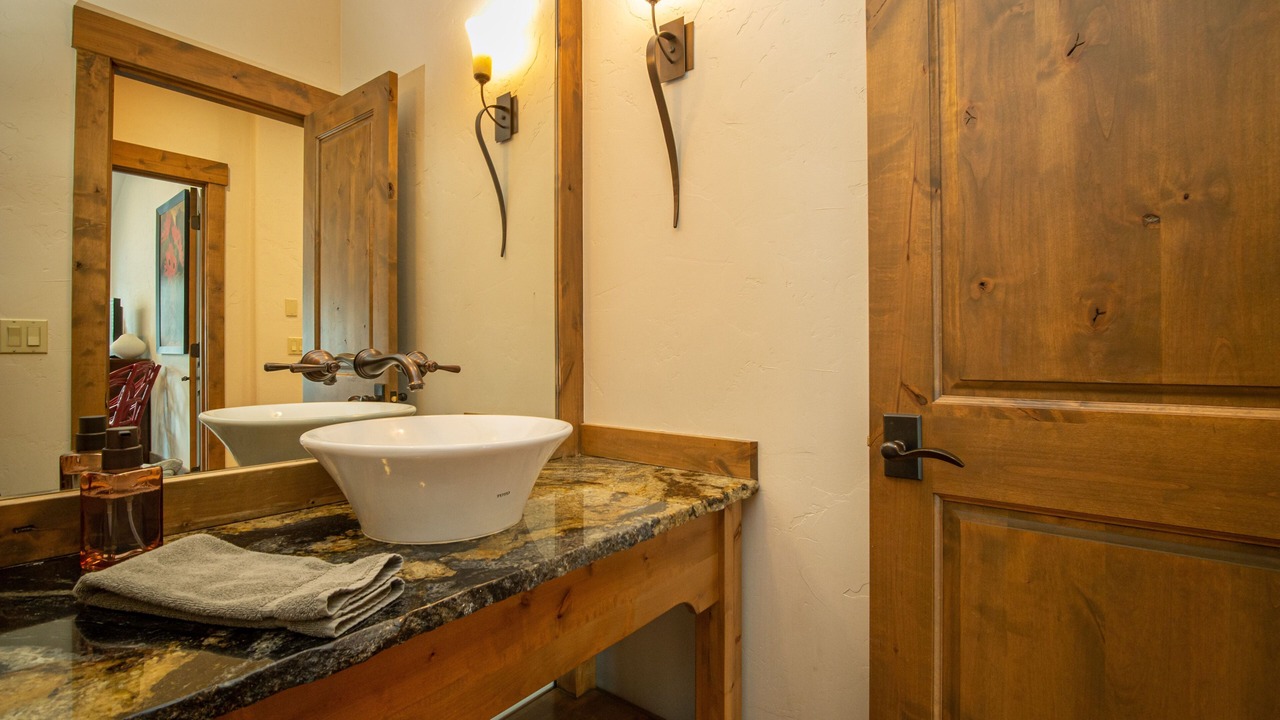 Photo of Bedroom in Sunriver