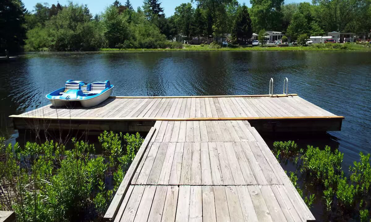 Photo of Others in Saugatuck