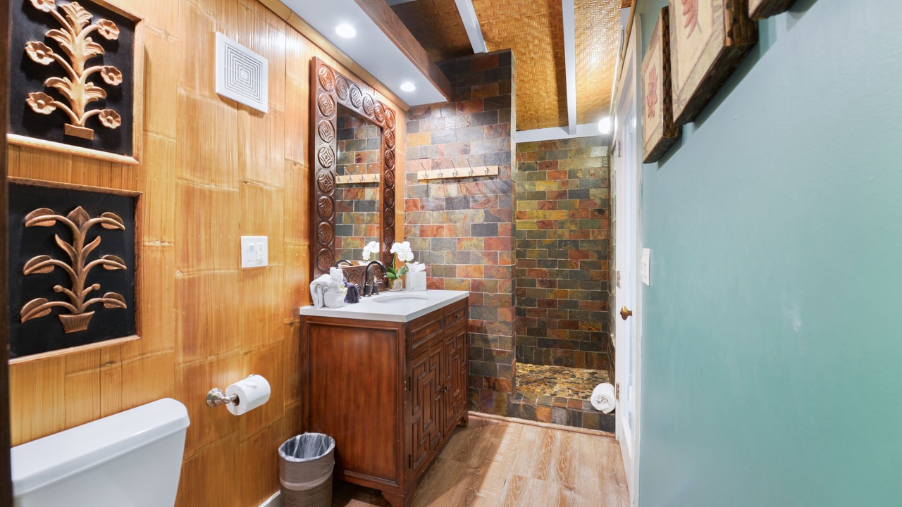 Photo of Bathroom in Historic Seaport