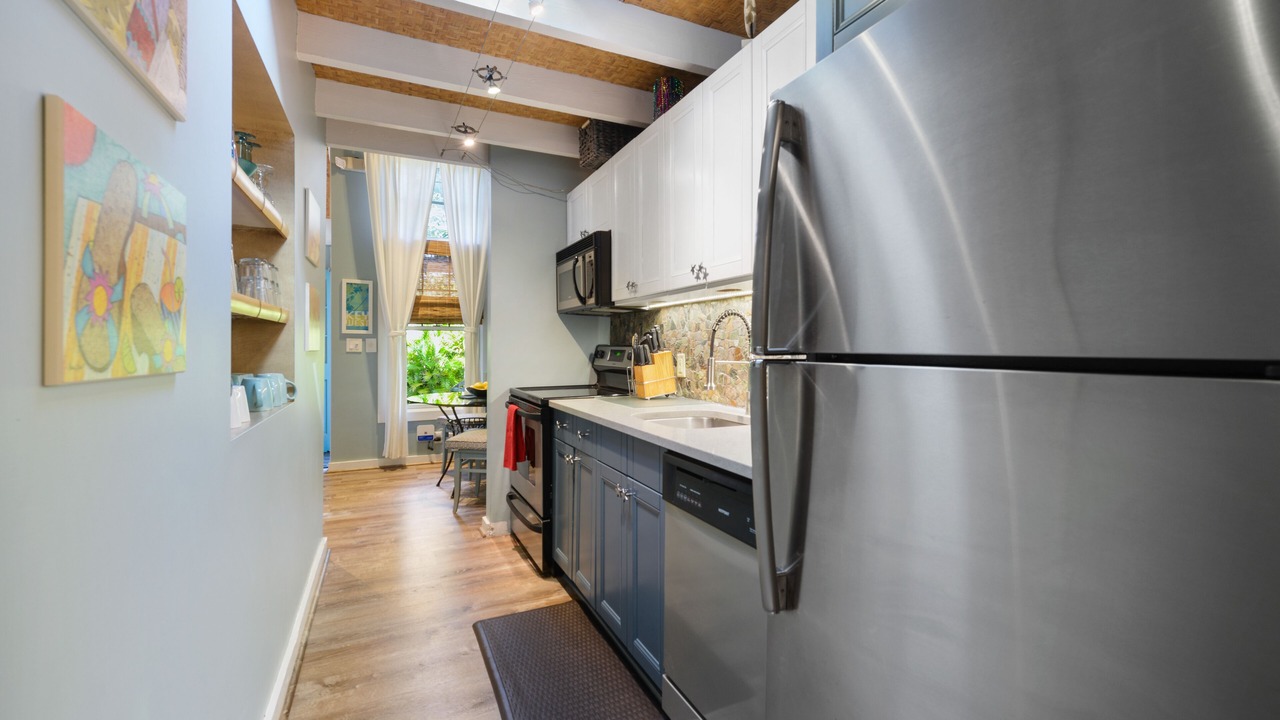 Photo of Kitchen in Historic Seaport