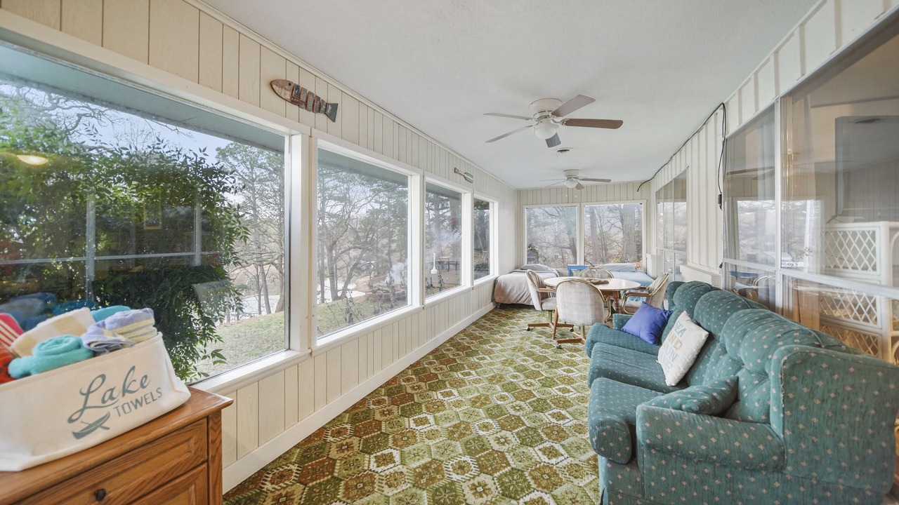 Photo of Livingroom in Dennis