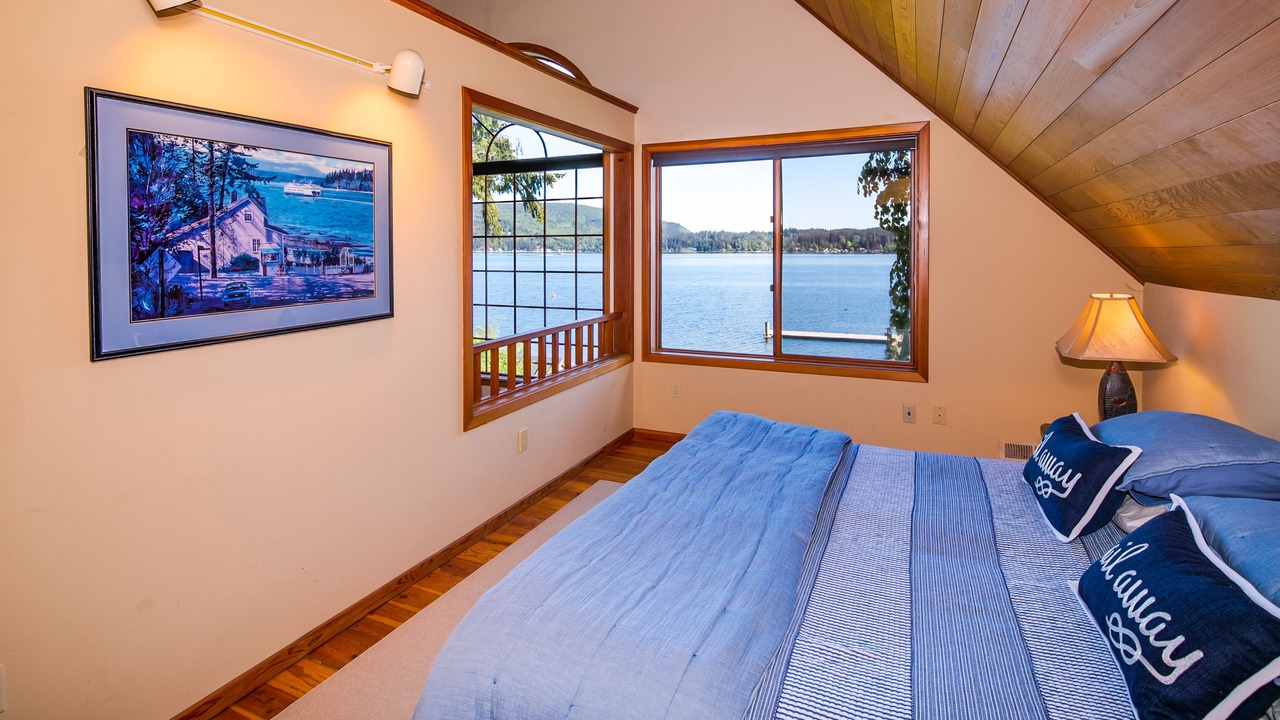 Photo of Bedroom in Sudden Valley
