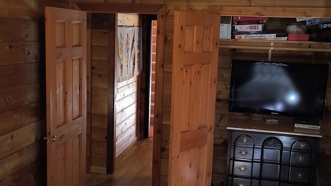 Photo of Bedroom in Lake Forest