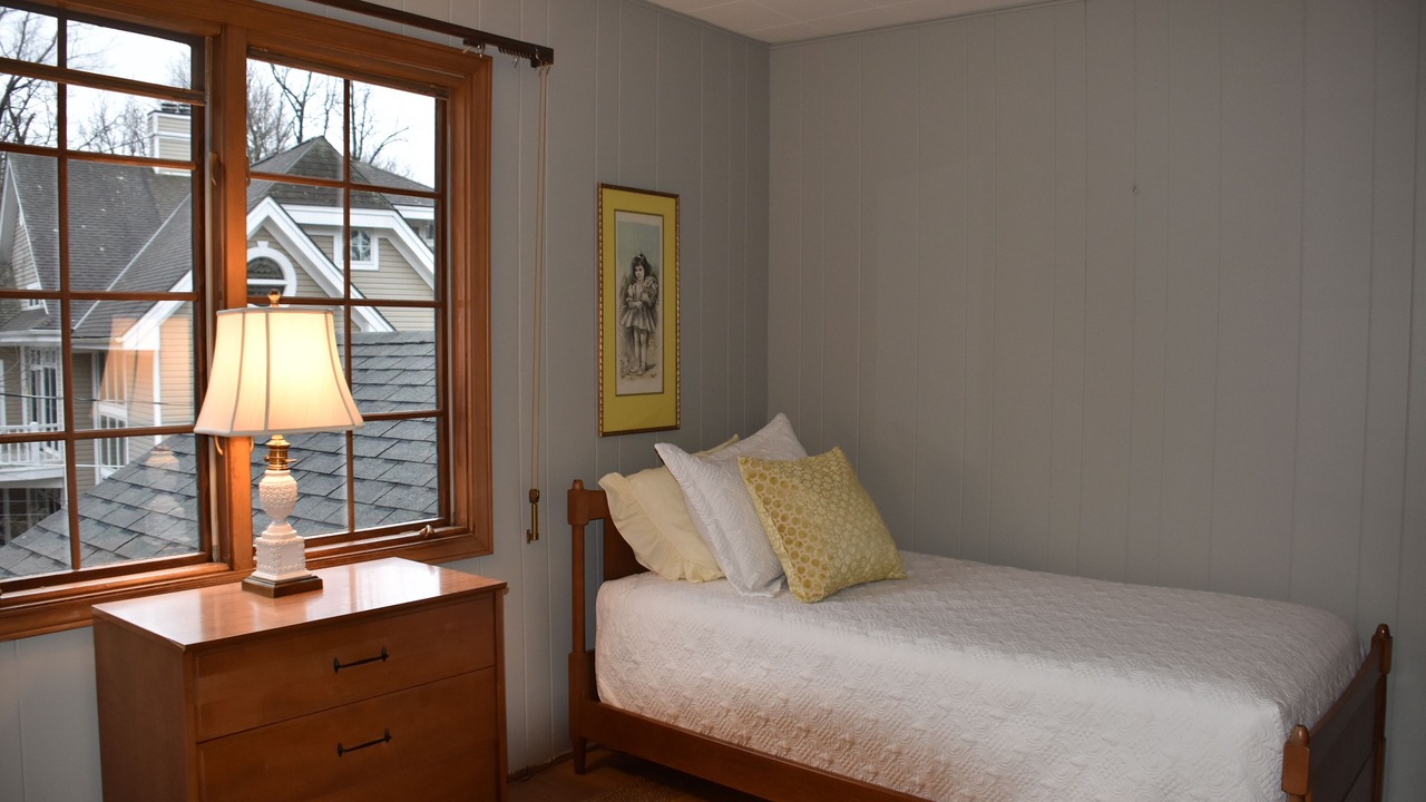 Photo of Bedroom in Macatawa