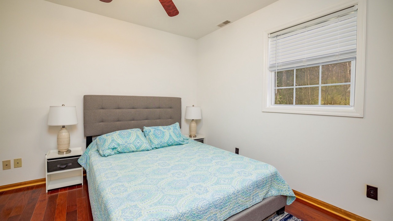 Photo of Bedroom in Wildwood Point