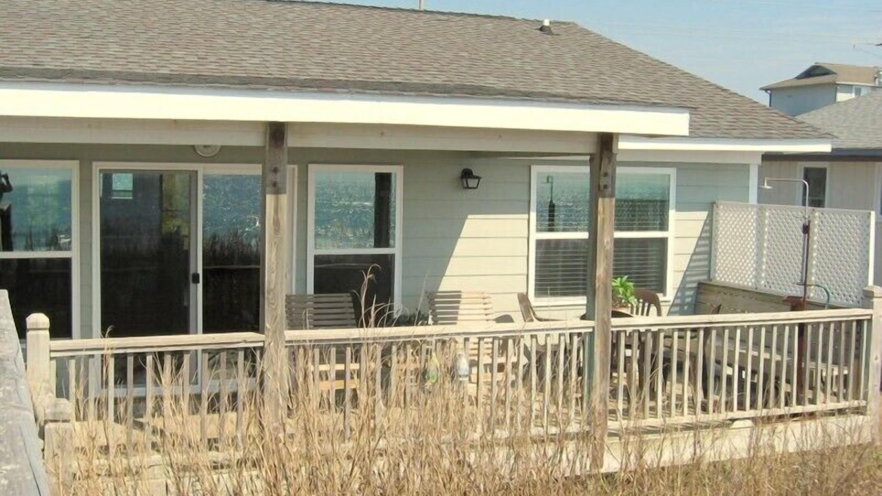 Photo of Patio Balcony in Emerald Isle