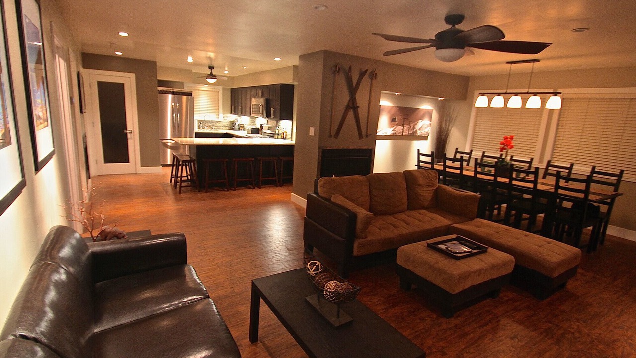 Photo of Livingroom in Lakeside Park