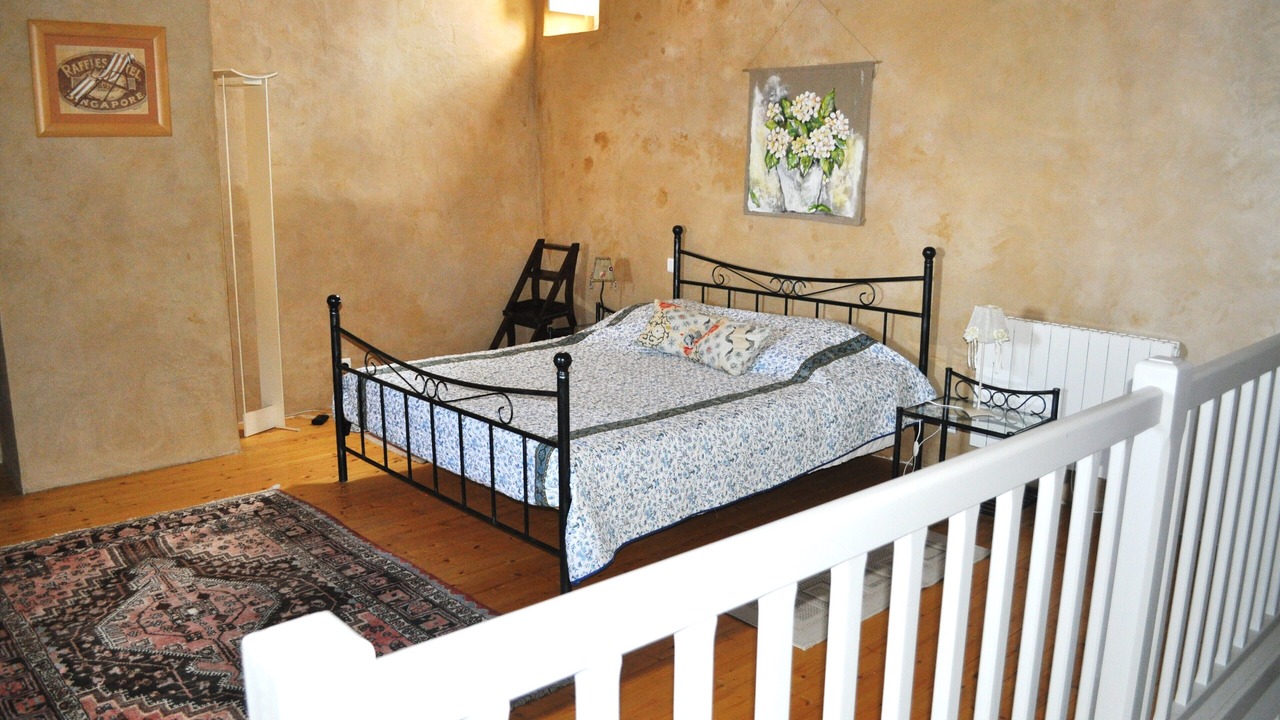 Photo of Bedroom in La Garde-Adhemar