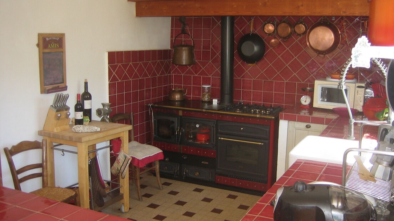 Photo of Kitchen in Saint-Pierre-de-Colombier