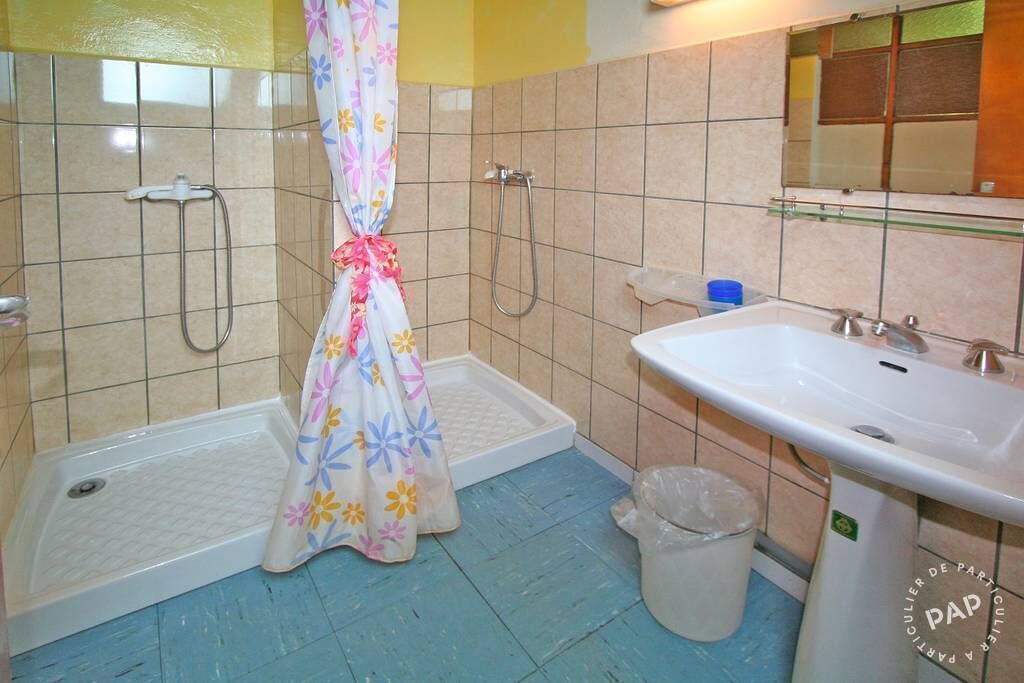 Photo of Bathroom in Thones