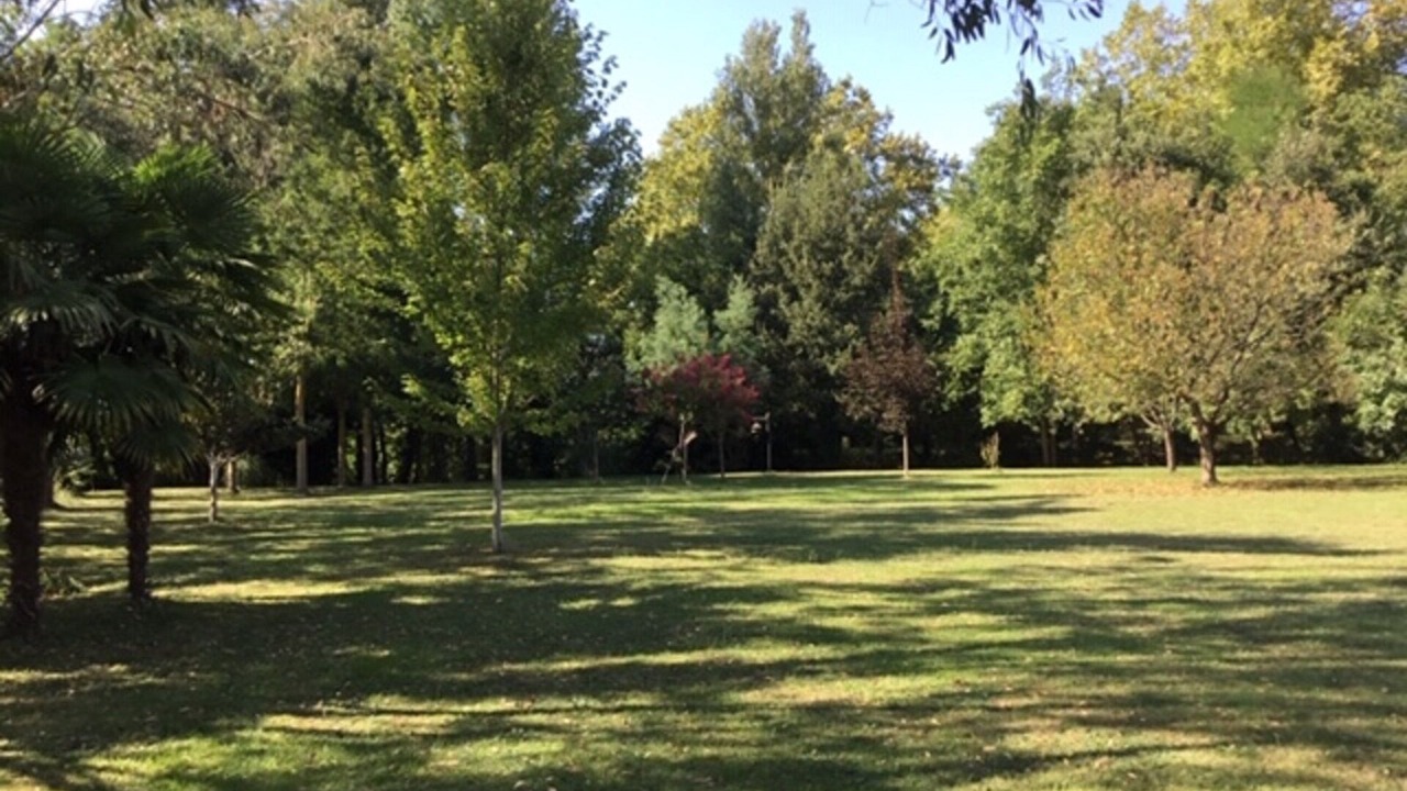 Photo of Outdoor in Anan