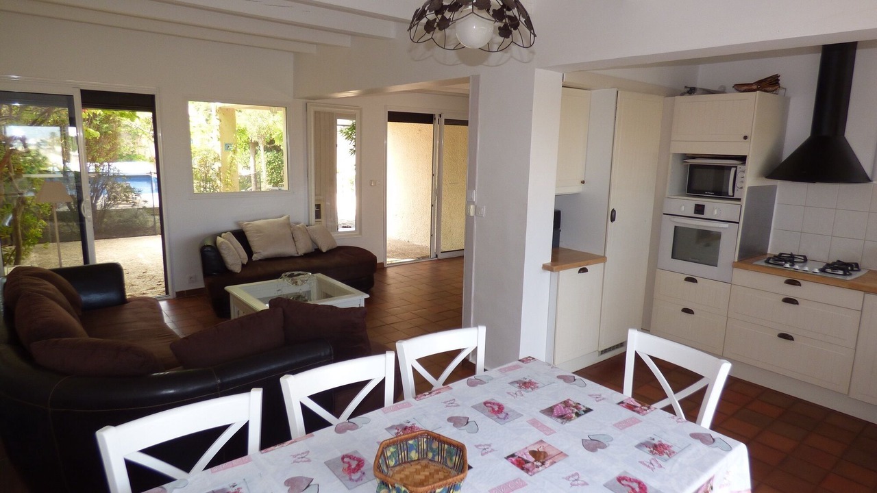 Photo of Livingroom in Saint-Pierre-la-Mer