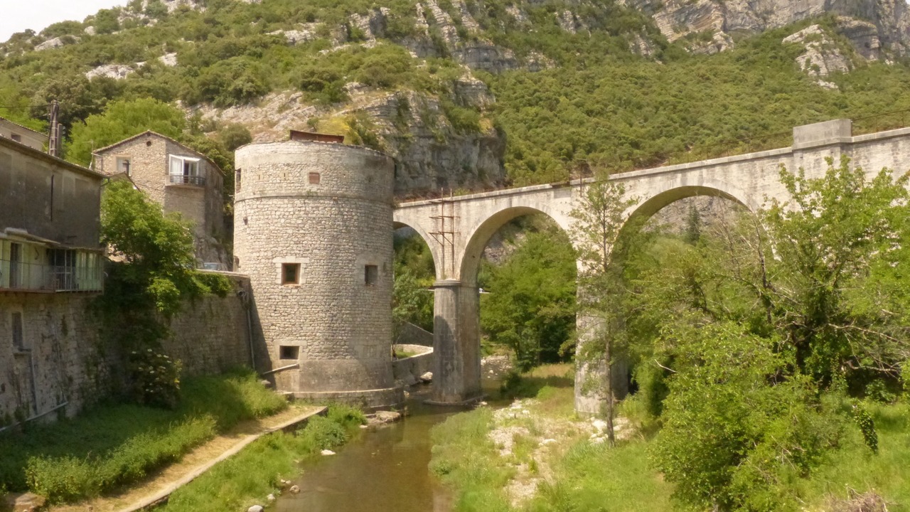 Photo of Others in Thoiras