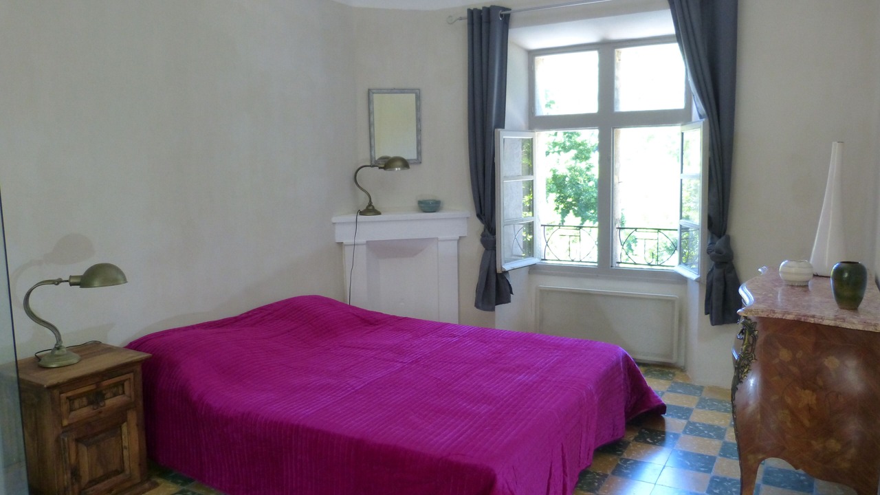 Photo of Bedroom in Thoiras