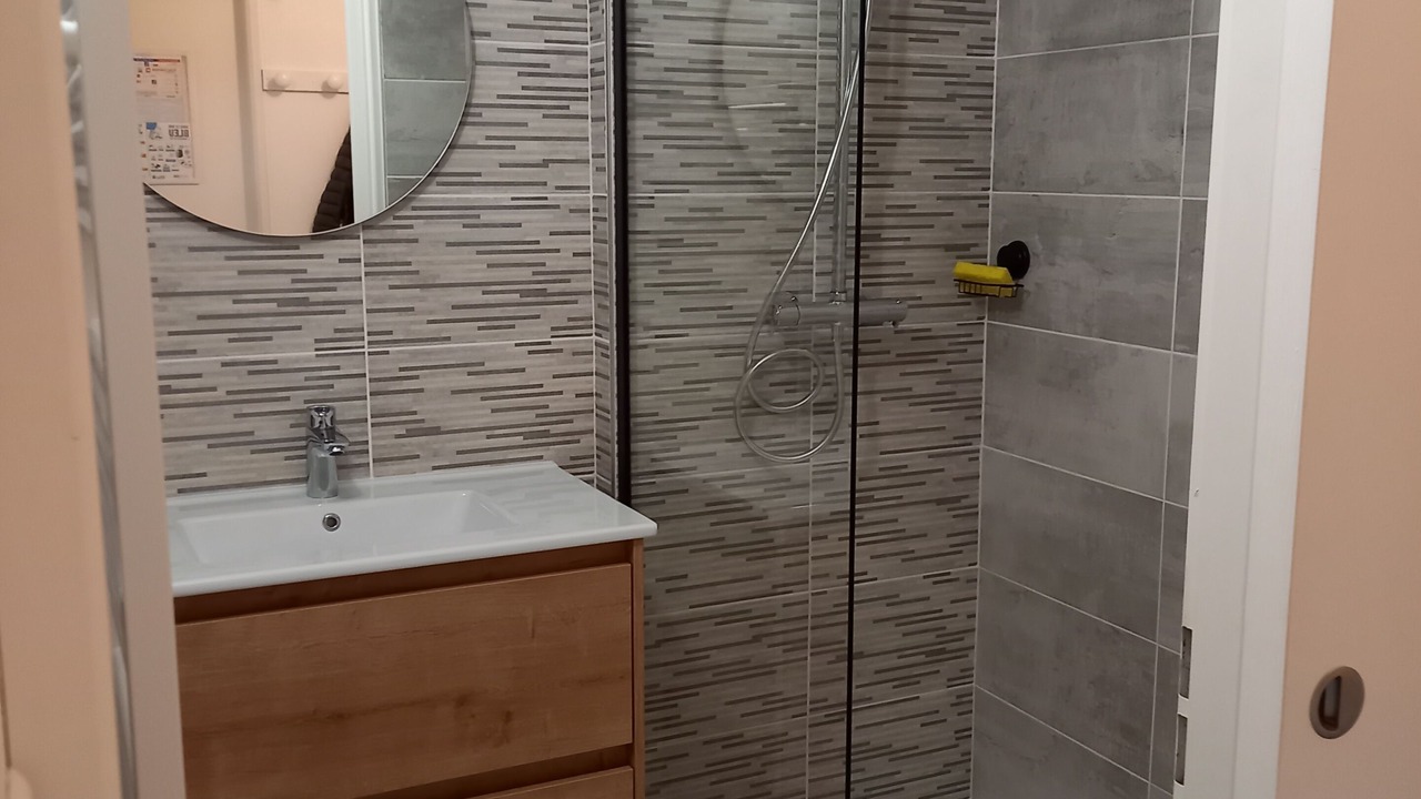 Photo of Bathroom in La Flotte