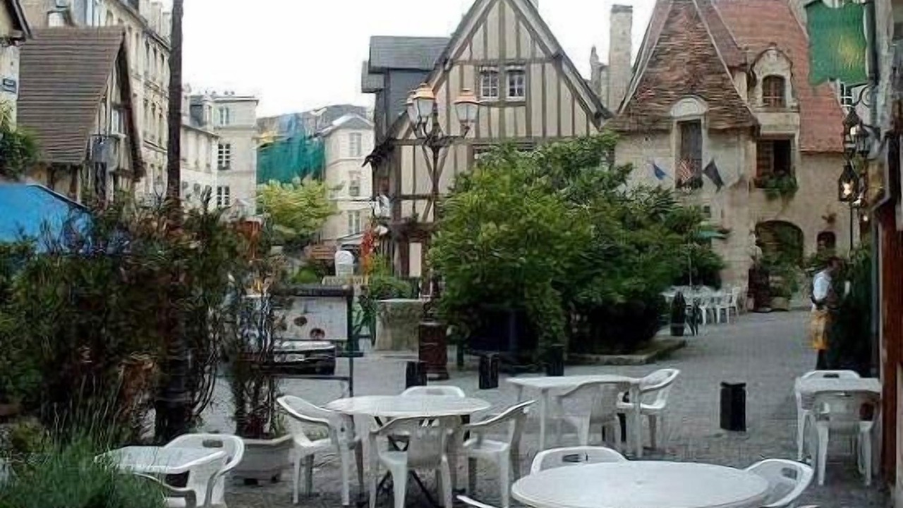 Photo of Outdoor in Demouville