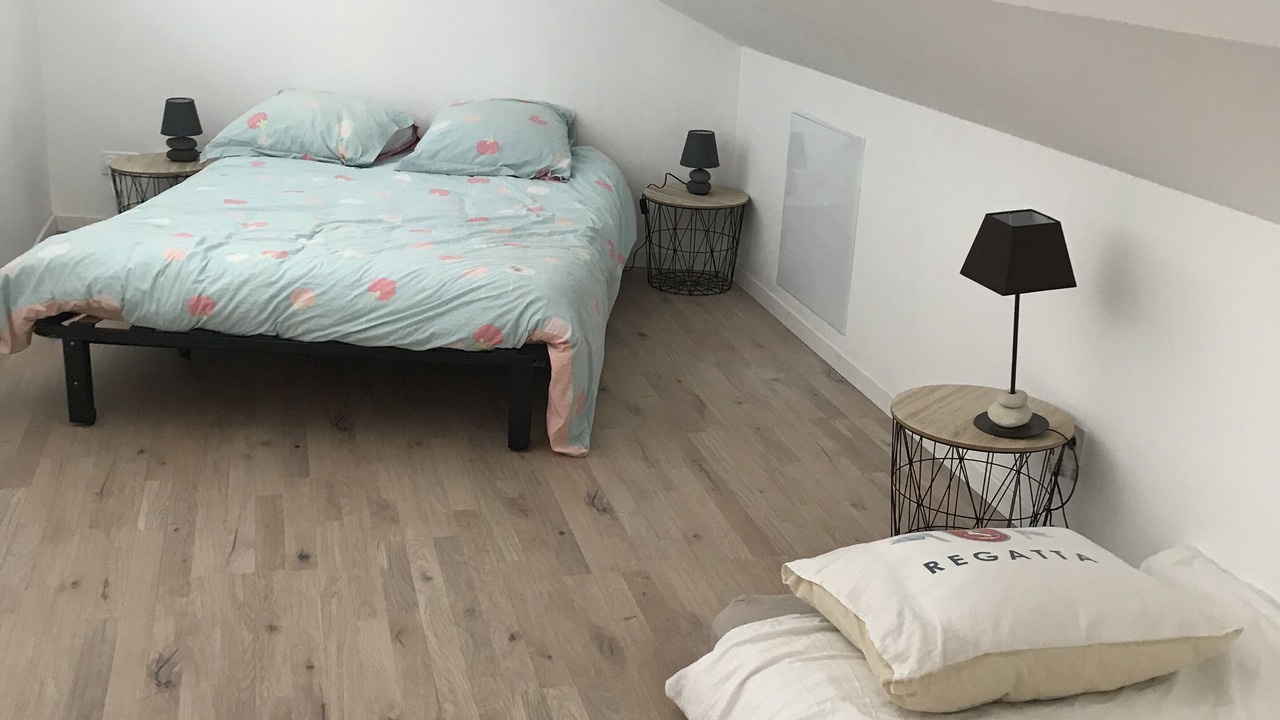 Photo of Bedroom in Rochecorbon