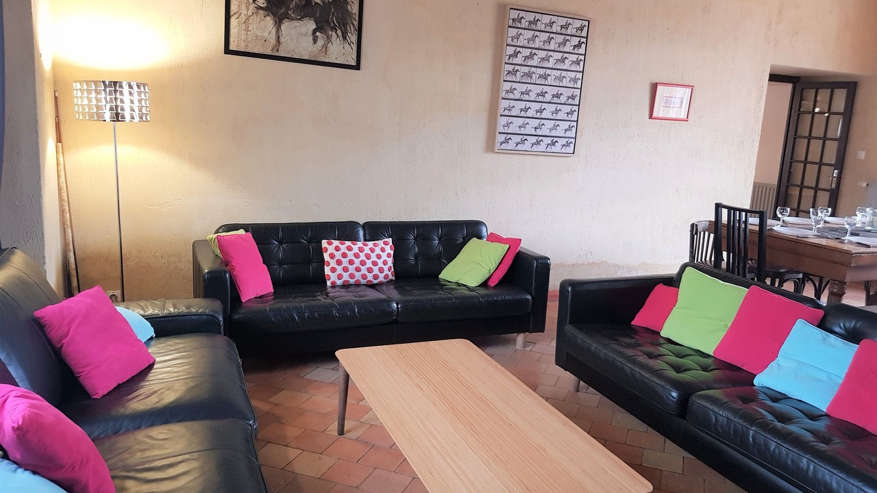 Photo of Livingroom in Longuefuye