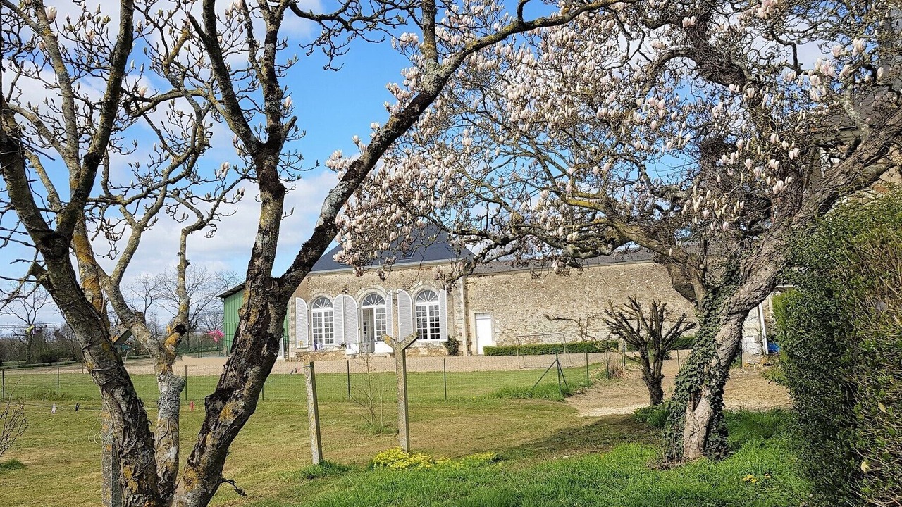Photo of Outdoor in Longuefuye